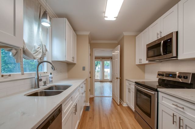 2505B Belmont Blvd B, Nashville, TN 37212