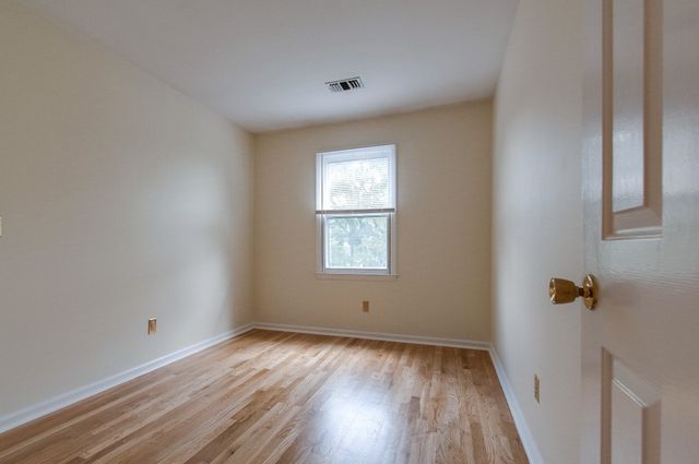 2505B Belmont Blvd B, Nashville, TN 37212