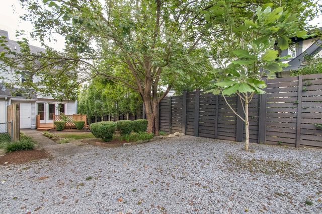 2505B Belmont Blvd B, Nashville, TN 37212