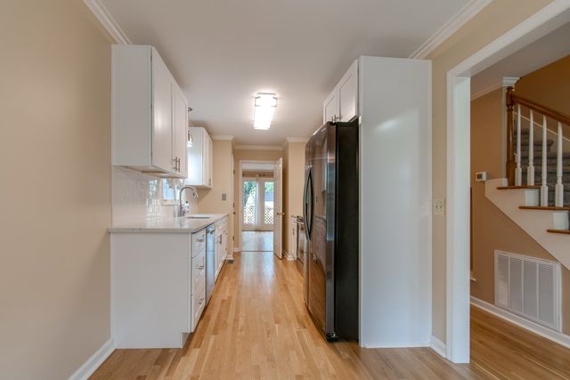 2505B Belmont Blvd B, Nashville, TN 37212