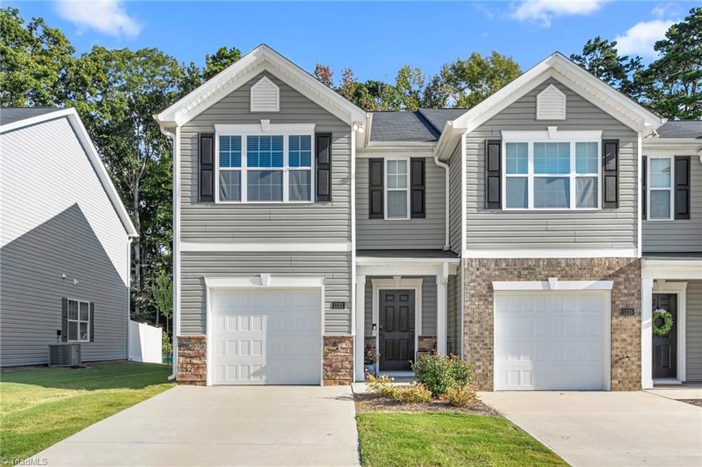 1121 Evelynnview Lane, Kernersville, NC 27284