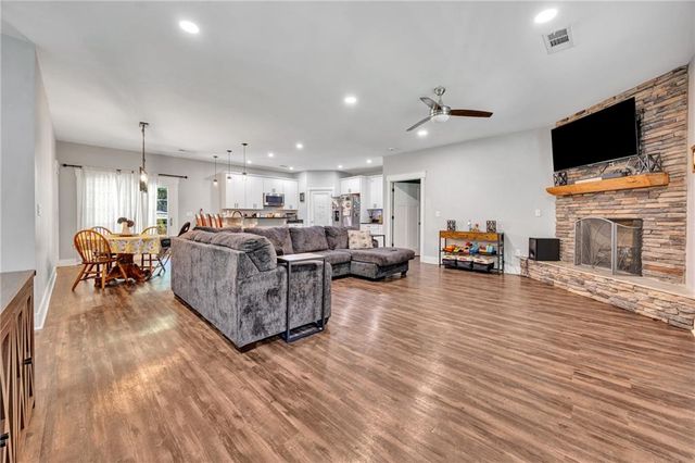 620 Kingston Lane NW, Conyers, GA 30012