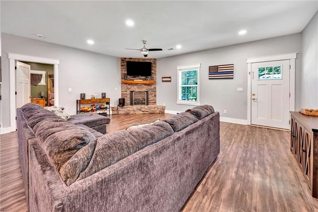 620 Kingston Lane NW, Conyers, GA 30012