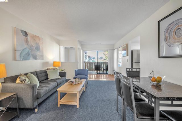 40 Las Moradas Cir, San Pablo, CA 94806