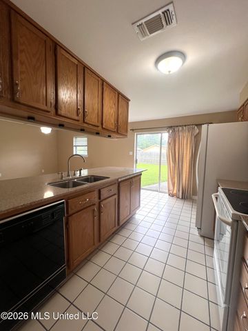 15309-r Royal Street, Gulfport, MS 39503