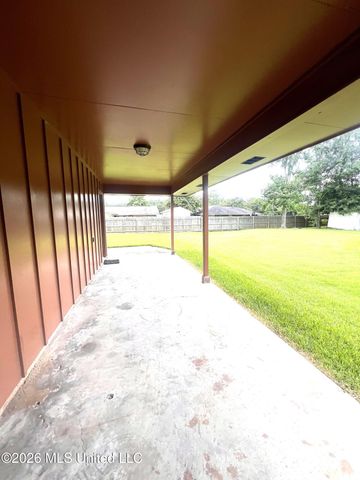 15309-r Royal Street, Gulfport, MS 39503