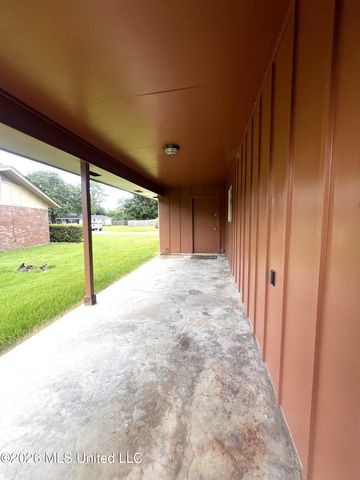15309-r Royal Street, Gulfport, MS 39503
