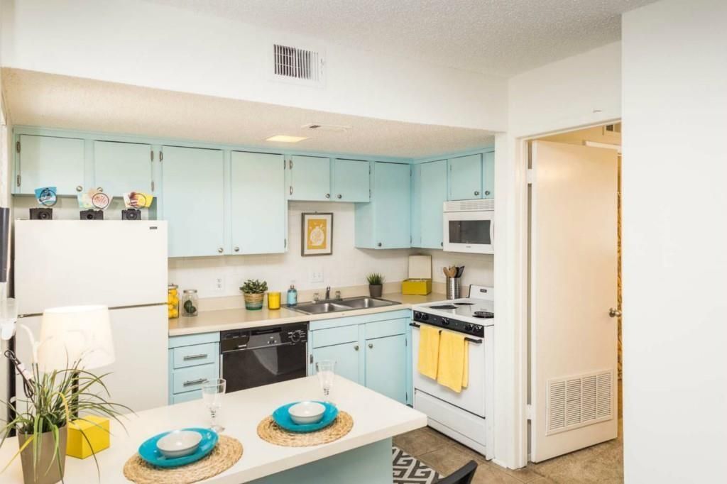 3405 Helms ST 204, Austin, TX 78705