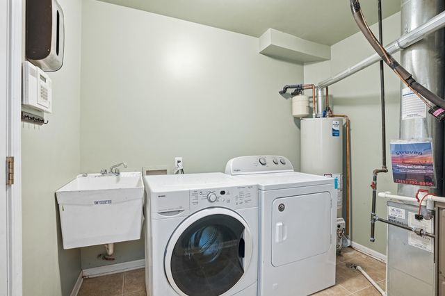 1224 Lily Lane, Schererville, IN 46375