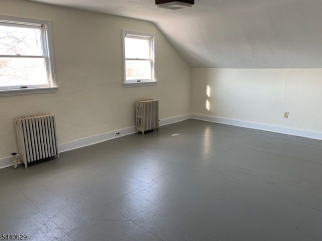 14 Hoffman Rd, Clinton Twp., NJ 08833