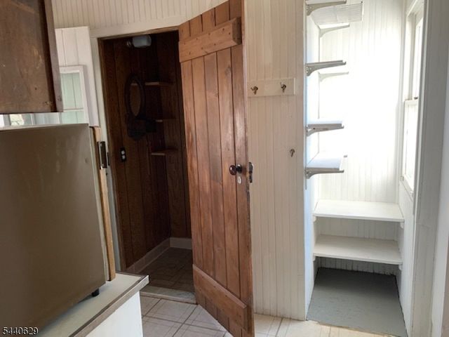 14 Hoffman Rd, Clinton Twp., NJ 08833