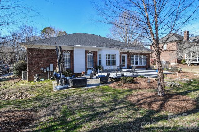 5314 Woodridge Drive, Wesley Chapel, NC 28110