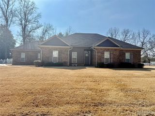 145 St Thomas Avenue, Wetumpka, AL 36092