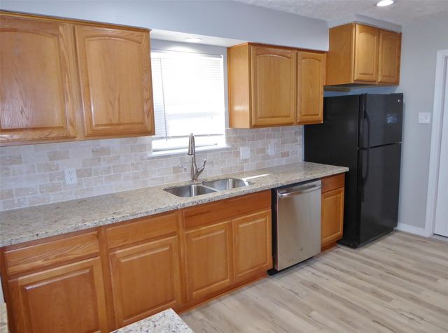 2911 Mariner Drive, League City, TX 77573