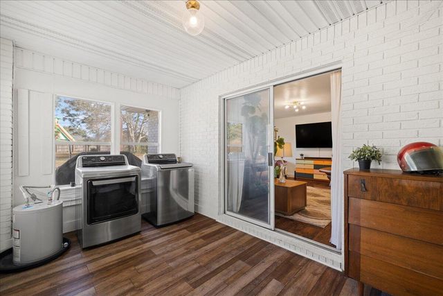 8724 Laredo Street, Navarre, FL 32566