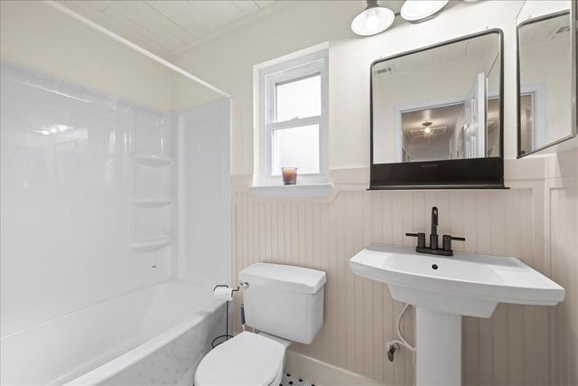 8724 Laredo Street, Navarre, FL 32566