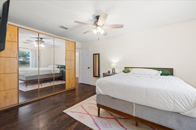 8724 Laredo Street, Navarre, FL 32566