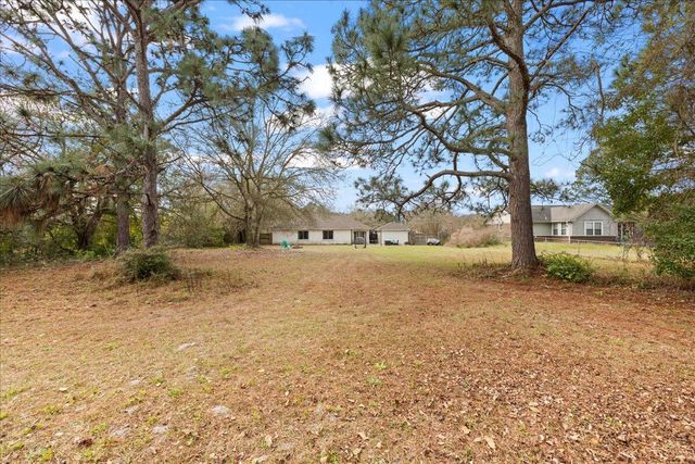 8724 Laredo Street, Navarre, FL 32566