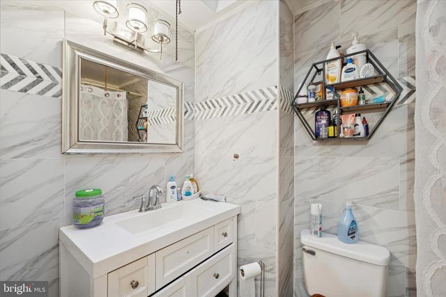 213 E CLAREMONT RD, Philadelphia, PA 19120