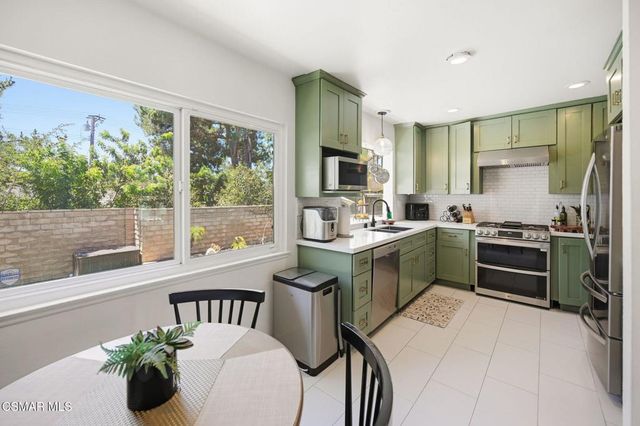 3489 Birdsong Avenue, Thousand Oaks, CA 91360