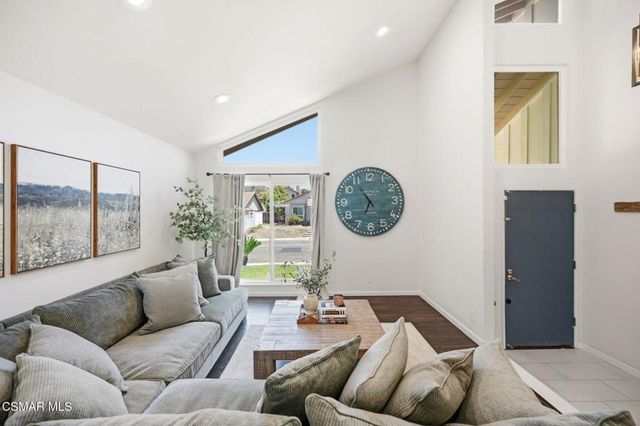 3489 Birdsong Avenue, Thousand Oaks, CA 91360