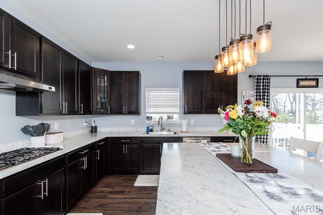 202 Burrograss Drive, Wentzville, MO 63385