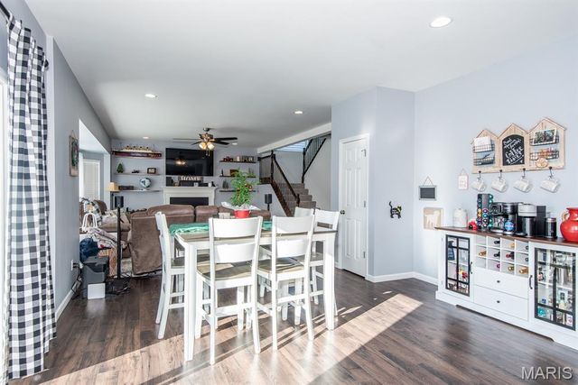 202 Burrograss Drive, Wentzville, MO 63385