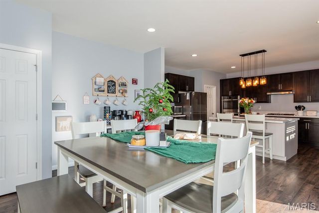 202 Burrograss Drive, Wentzville, MO 63385