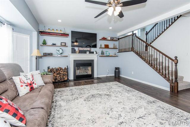 202 Burrograss Drive, Wentzville, MO 63385