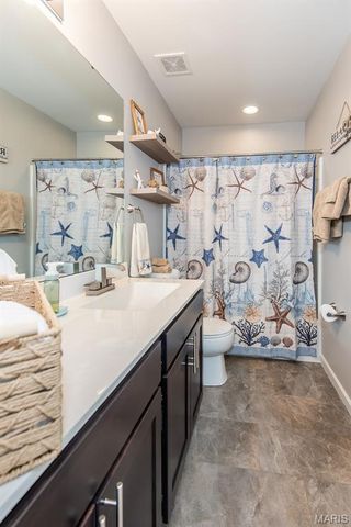 202 Burrograss Drive, Wentzville, MO 63385