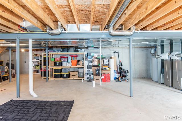 202 Burrograss Drive, Wentzville, MO 63385