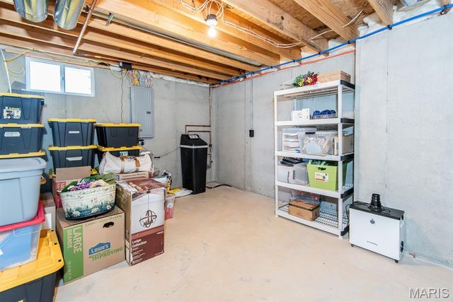 202 Burrograss Drive, Wentzville, MO 63385