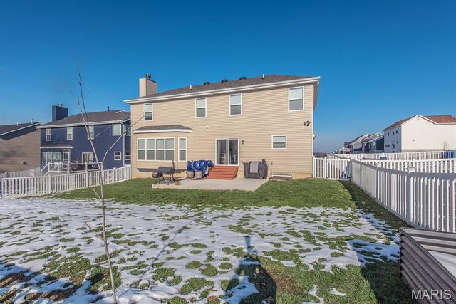 202 Burrograss Drive, Wentzville, MO 63385