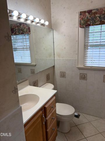 1206 E Cumberland Street, Dunn, NC 28334