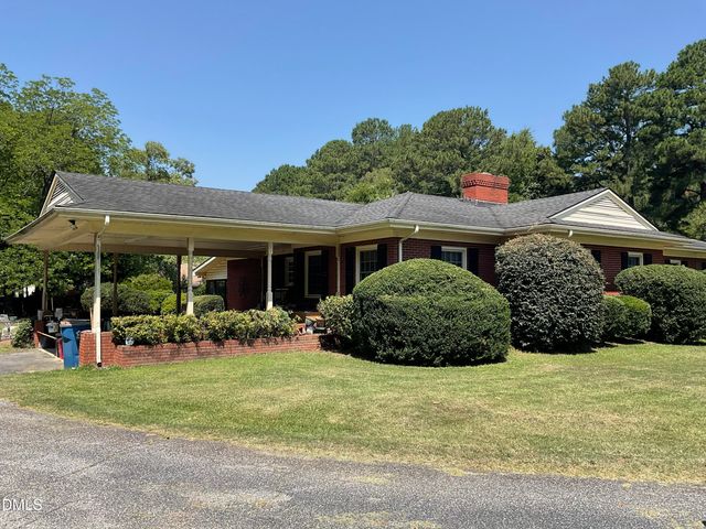 1206 E Cumberland Street, Dunn, NC 28334
