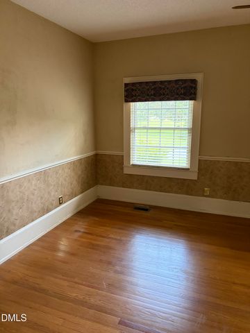 1206 E Cumberland Street, Dunn, NC 28334