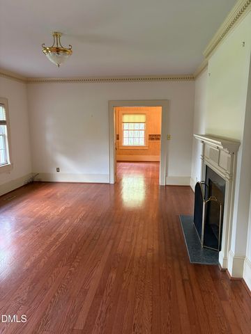 1206 E Cumberland Street, Dunn, NC 28334