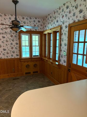 1206 E Cumberland Street, Dunn, NC 28334