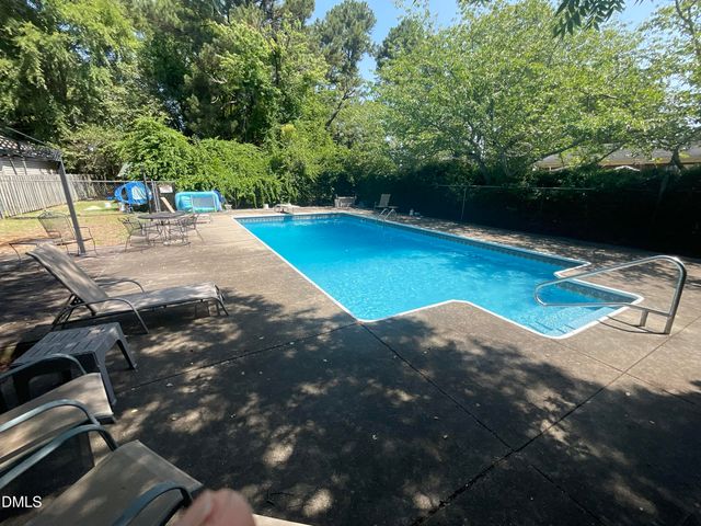 1206 E Cumberland Street, Dunn, NC 28334
