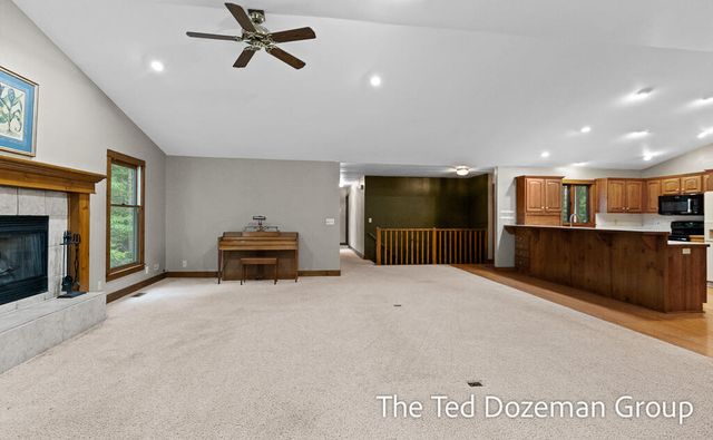 16565 Greenly Street, Park Twp, MI 49424