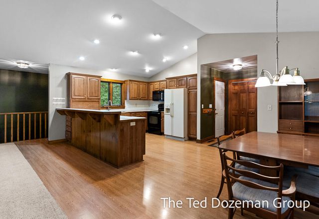 16565 Greenly Street, Park Twp, MI 49424