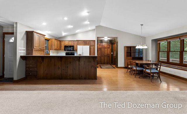 16565 Greenly Street, Park Twp, MI 49424