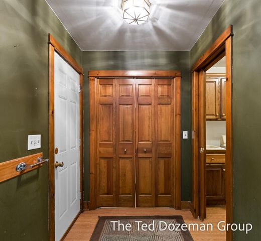 16565 Greenly Street, Park Twp, MI 49424