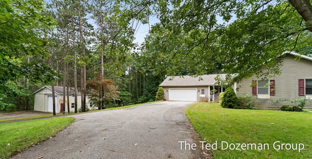 16565 Greenly Street, Park Twp, MI 49424