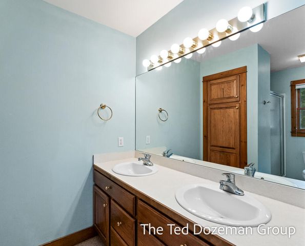 16565 Greenly Street, Park Twp, MI 49424