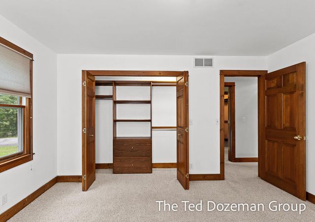 16565 Greenly Street, Park Twp, MI 49424