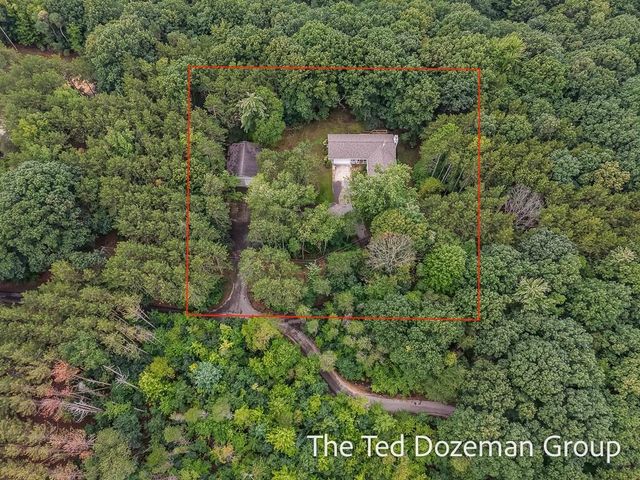 16565 Greenly Street, Park Twp, MI 49424