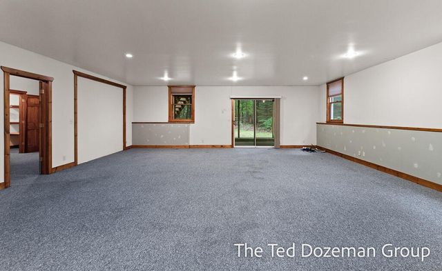 16565 Greenly Street, Park Twp, MI 49424