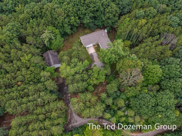 16565 Greenly Street, Park Twp, MI 49424