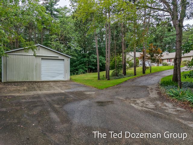 16565 Greenly Street, Park Twp, MI 49424